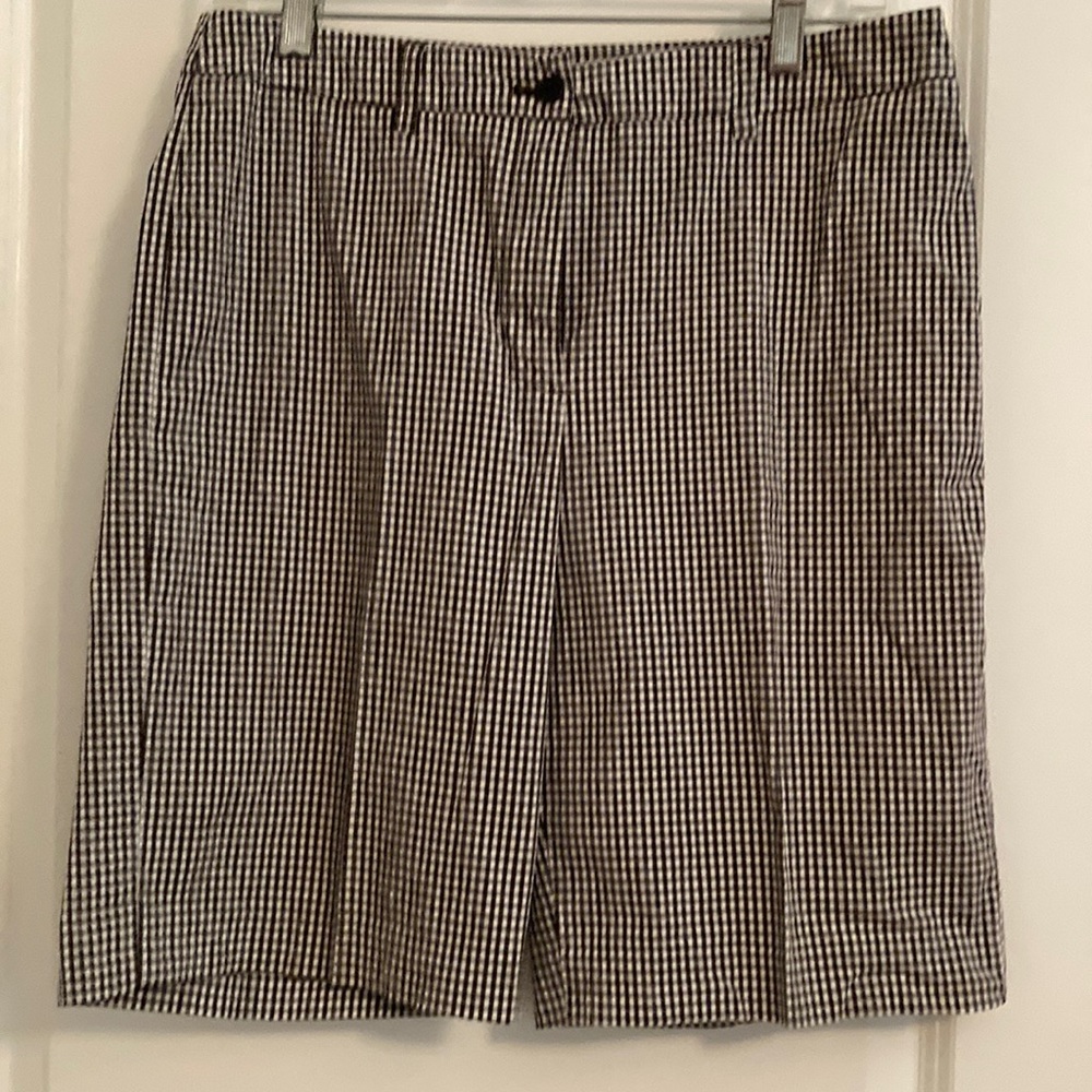 Jones New York Bermuda shorts size 8. Black and white gingham.